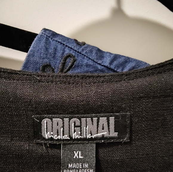 2-Women's Dresses - Picture 3 of 6